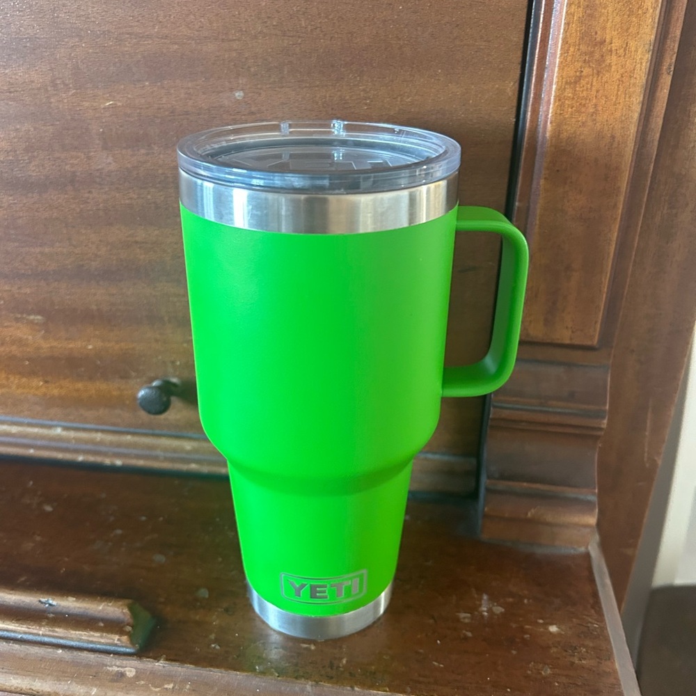 35oz Canopy Green Yeti
